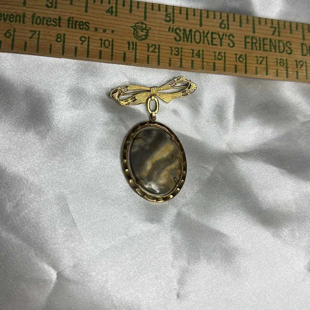 10k Gold Filled Brooch -Bow and oval stone/ Vintage